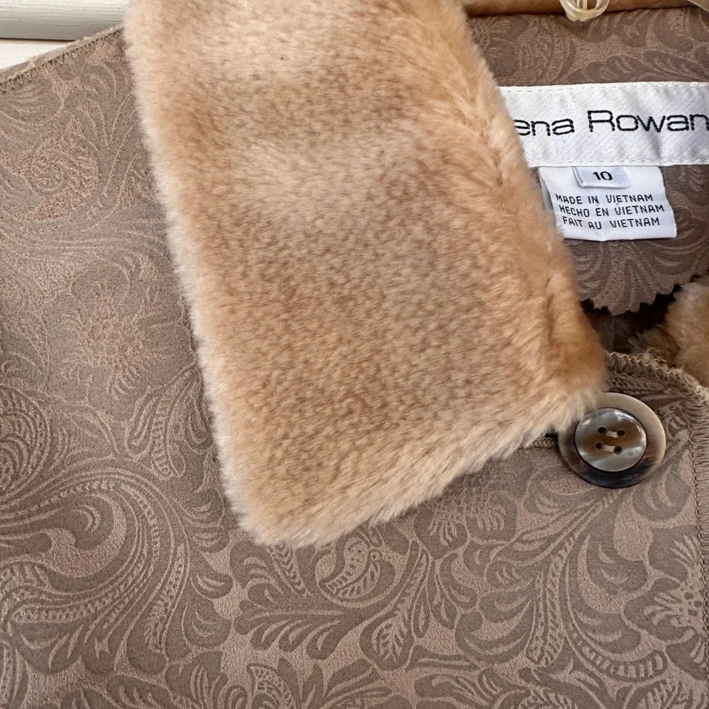 Rena Rowan Beige Teddy Jacket with Faux Fur Collar